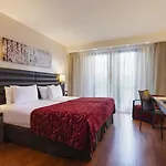 فندق Exe Center 4*