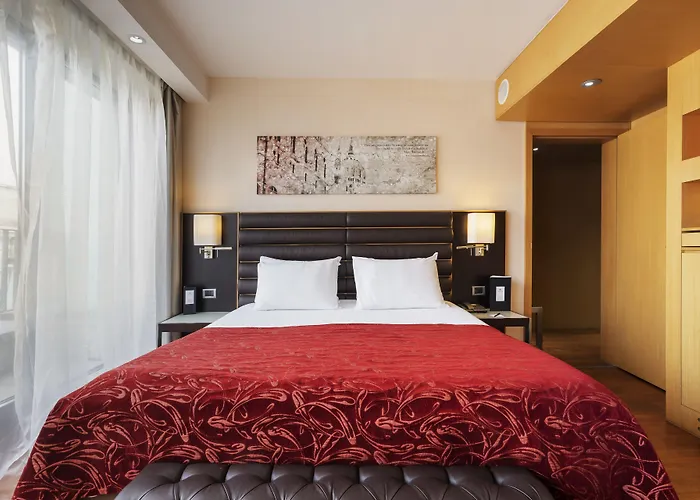 Exe Center Отель 4*